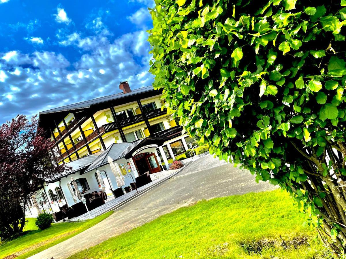 Landhotel GrünWies - Festtagsbuffett incl Lohberg Exterior foto
