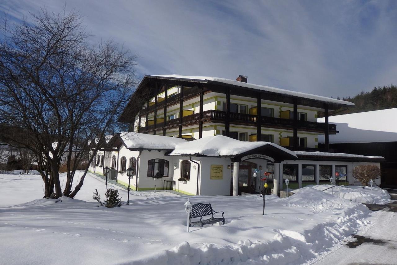 Landhotel GrünWies - Festtagsbuffett incl Lohberg Exterior foto