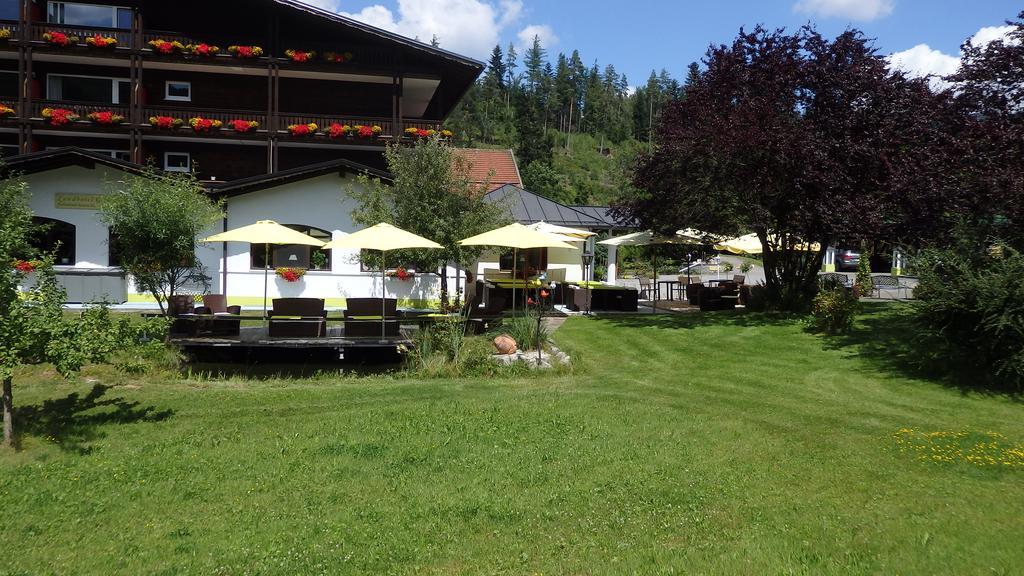 Landhotel GrünWies - Festtagsbuffett incl Lohberg Exterior foto